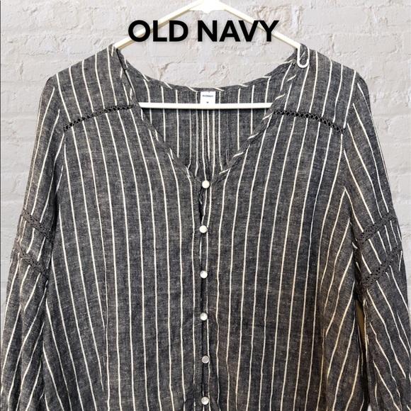 Old Navy Tops - OLD NAVY button down